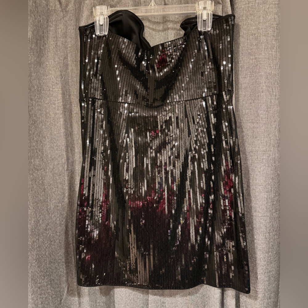One once black, sweetheart, neck sequence party dress - Picture 4 of 4